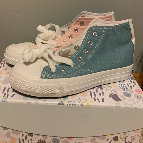 Shoes - Brand new high top shoes